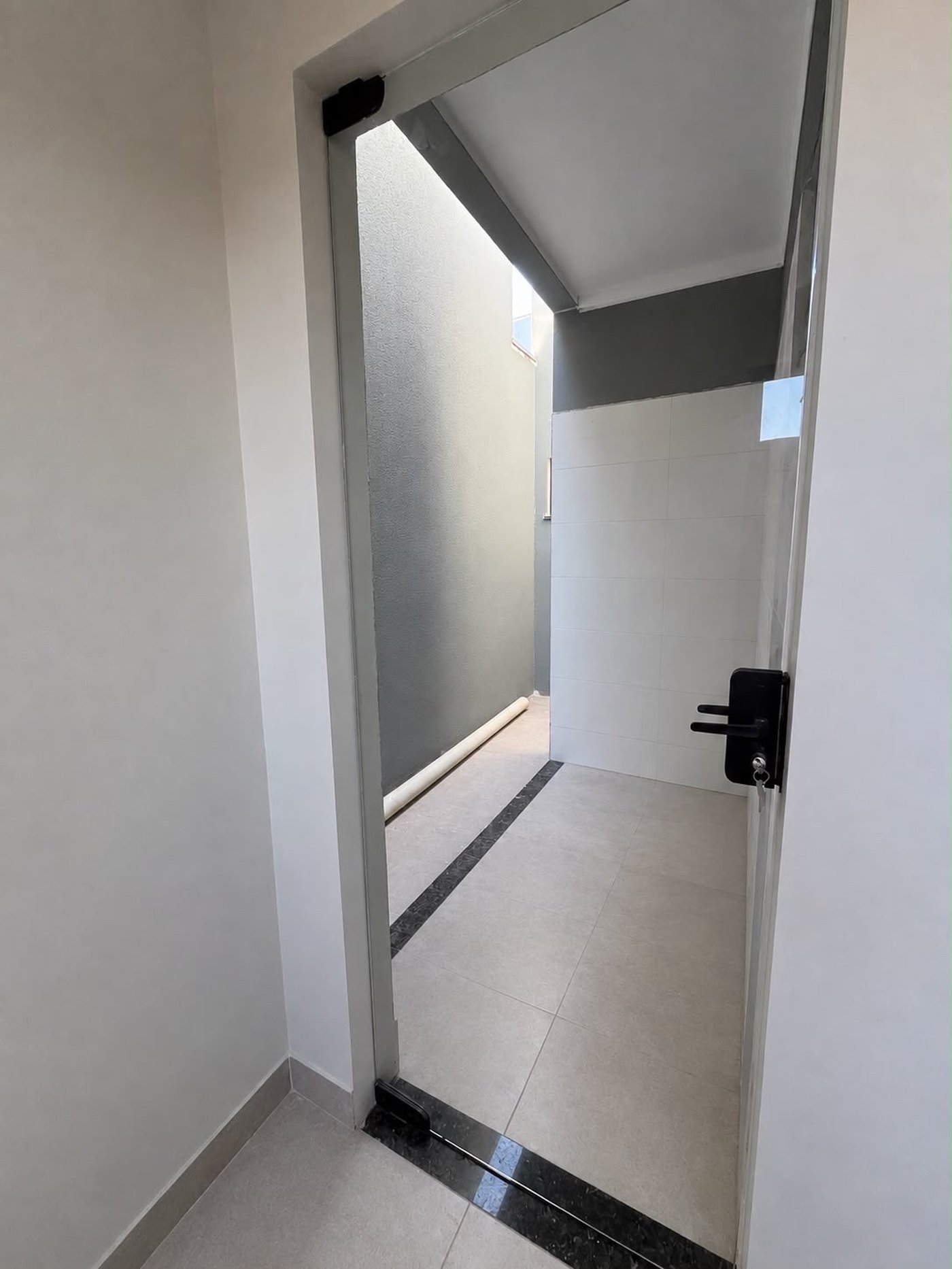 Casa à venda com 2 quartos, sendo 1 suíte,  em Bela Vista da Lagoa, Três Lagoas, MS