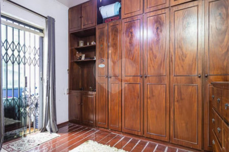 Casa à venda com 4 quartos, sendo 3 suítes,  em Osvaldo Cruz, São Caetano do Sul, SP