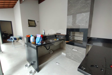 Casa à venda com 3 suítes no Centro, Itapetininga, SP