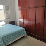 Casa à venda com 4 quartos, sendo 2 suítes, no condomínio Residencial Jardim das Palmeiras, Vinhedo - SP