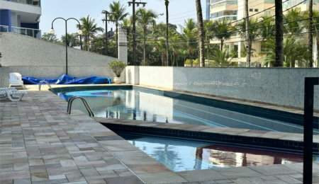 Apartamento para alugar com 4 quartos, sendo 1 suíte,  em Riviera de São Lourenço, Bertioga, SP