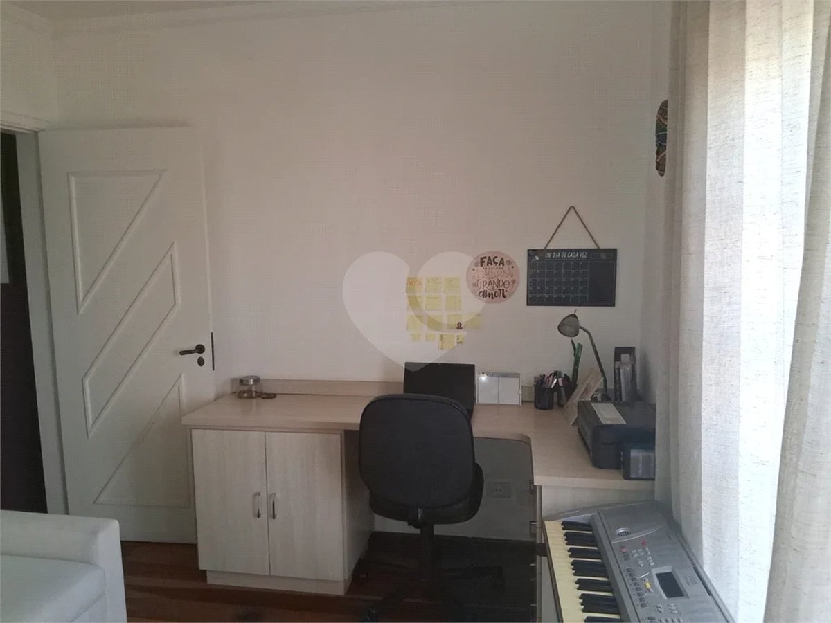 Casa à Venda na Vila Rosália | 4 Dorms, Área Gourmet e Rua Sem Saída
