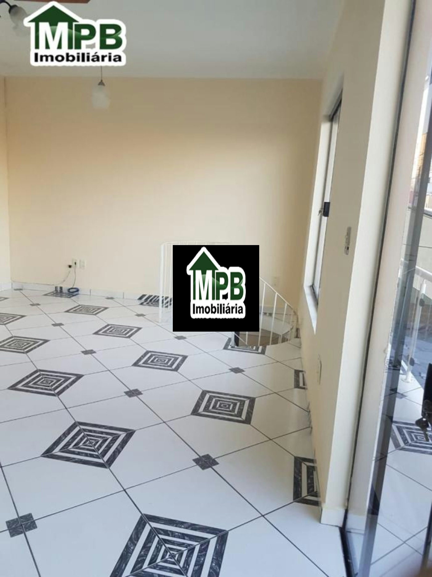 Sobrado à venda com 2 quartos, sendo 1 suíte, em Jardim Santa Luiza, Sorocaba, SP