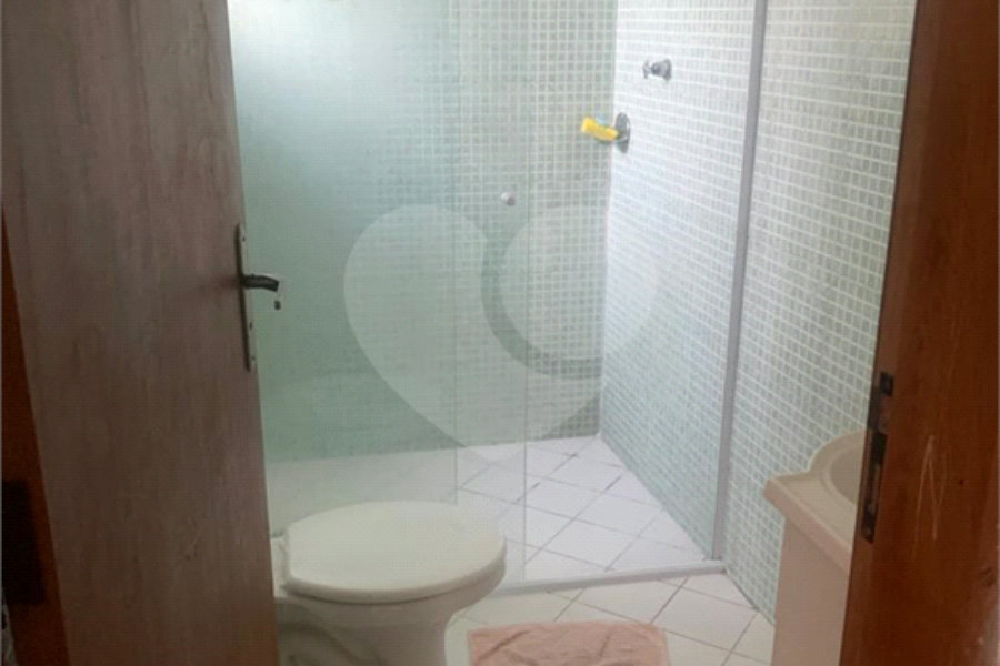 Sobrado à venda com 4 quartos, sendo 2 suítes, em Horto, São Paulo, SP