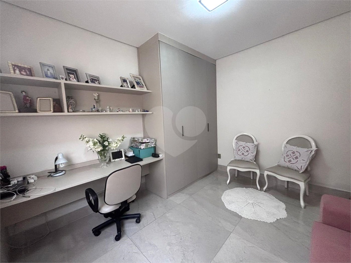 Casa à venda com 2 quartos, sendo 1 suíte, no condomínio Horizontes de Sorocaba, Sorocaba - SP