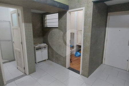 Apartamento à venda com 4 quartos, sendo 1 suíte,  em Laranjeiras, Rio de Janeiro, RJ
