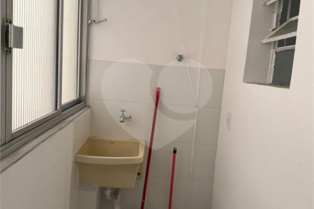 Apartamento à venda com 2 quartos, sendo 1 suíte, em Pinheiros, São Paulo, SP