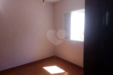 Casa Térrea à venda com 2 quartos em Jardim Sandra, Sorocaba, SP