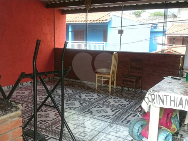 Sobrado à venda com 2 quartos, sendo 1 suíte,  em Vila Rosália, Guarulhos, SP