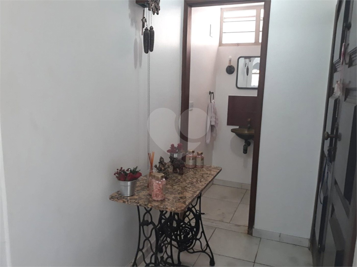 Casa à venda ou para alugar com 3 quartos, sendo 1 suíte, em Jardim Maria Trindade, São Roque, SP