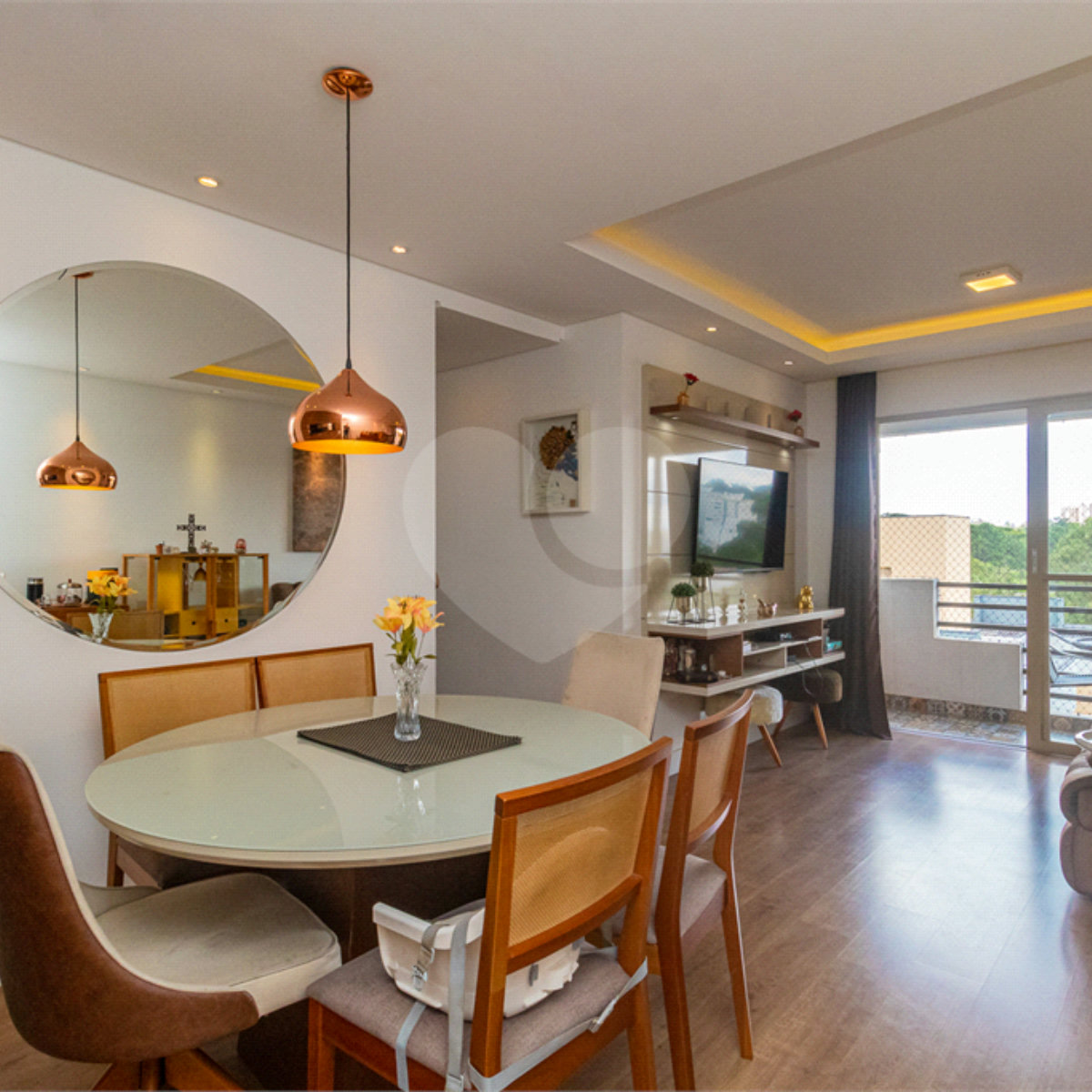 Apartamento à venda com 3 quartos, sendo 1 suíte, em Jardim Marajoara, São Paulo, SP