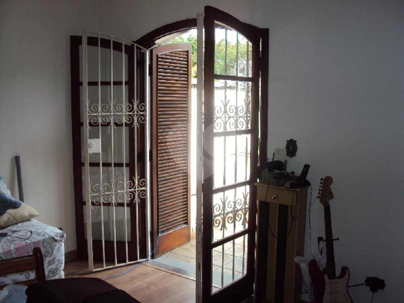 Sobrado à venda com 3 quartos, sendo 1 suíte,  em Jardim Pinheiros, São Paulo, SP