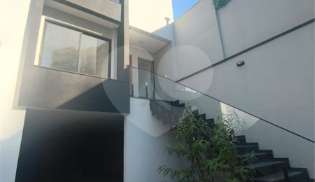Sobrado à venda com 3 quartos, sendo 1 suíte,  em Santana, São Paulo, SP
