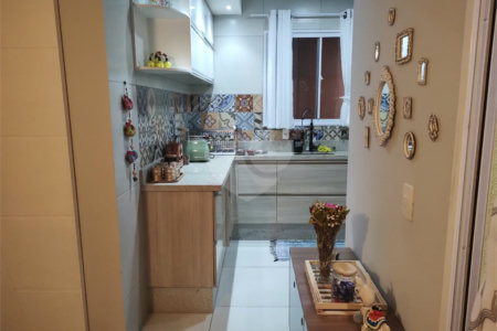 Casa à venda com 3 quartos, sendo 1 suíte,  no condomínio Bosques da Vila - Casa 3° Fase, Cotia - SP