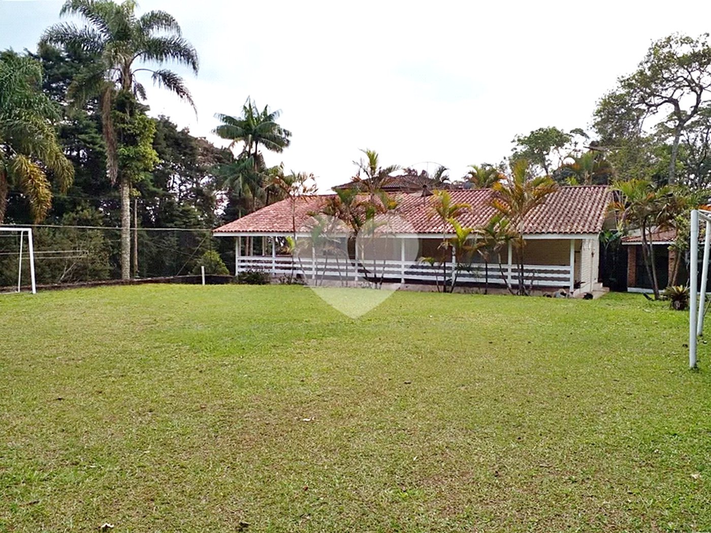 Casa à venda com 4 quartos, sendo 1 suíte,  no condomínio Parque Imperial da Cantareira, Mairiporã - SP