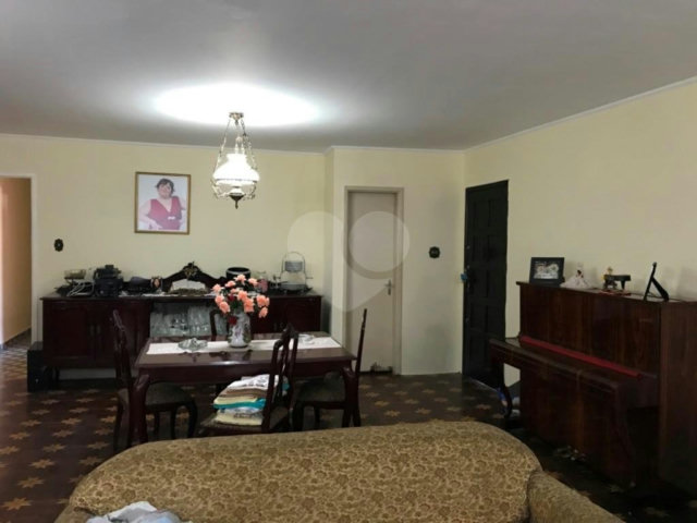 Sobrado à venda com 5 quartos, sendo 1 suíte,  em Santana, São Paulo, SP