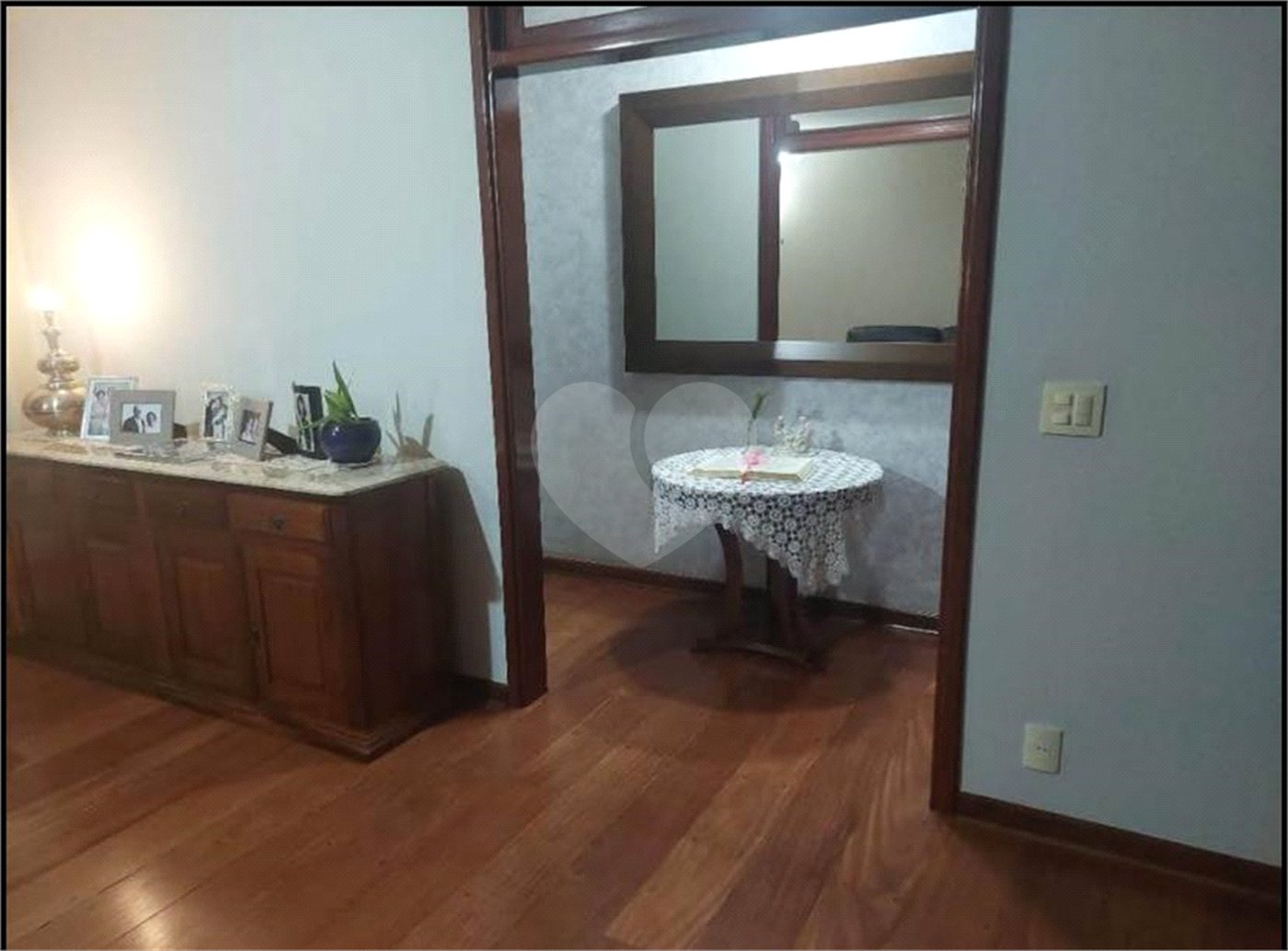 Apartamento à venda com 3 quartos, sendo 1 suíte, no Centro, Araraquara, SP
