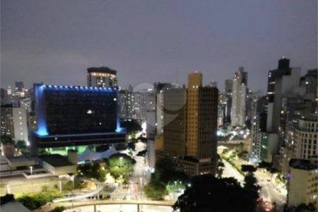 Apartamento à venda com 1 quarto em Sé, São Paulo, SP
