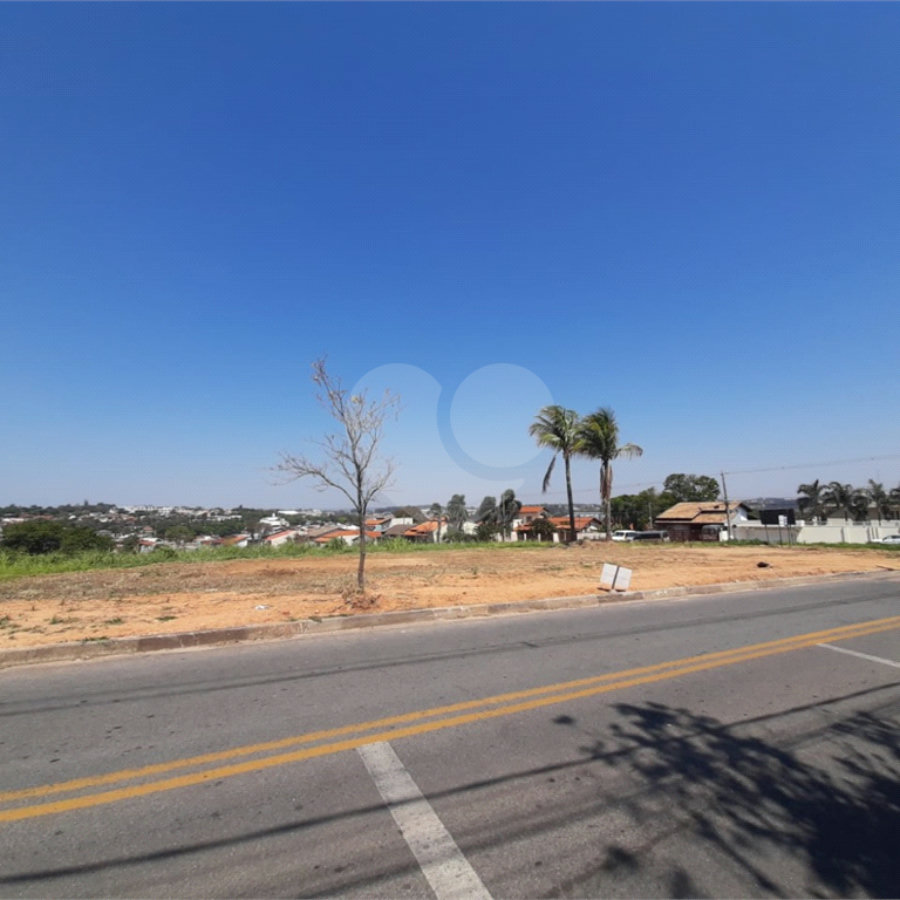 Terreno residencial/comercial à venda no Residencial Alta Vista em Vinhedo/SP.