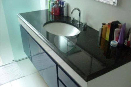 Apartamento à venda com 3 quartos, sendo 1 suíte,  em Pinheiros, São Paulo, SP
