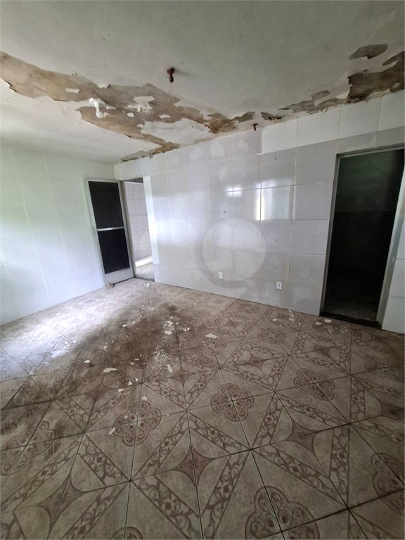 Casa à venda com 5 quartos em Santíssimo, Rio de Janeiro, RJ