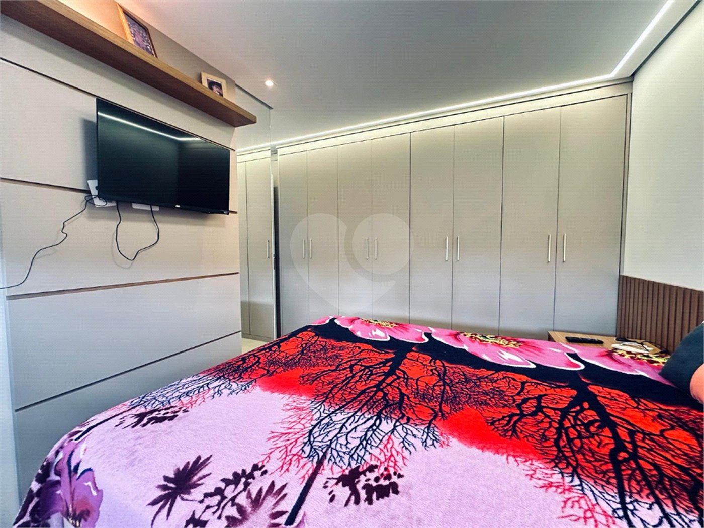 Apartamento à venda com 2 quartos, sendo 1 suíte, em Santo Amaro, São Paulo, SP