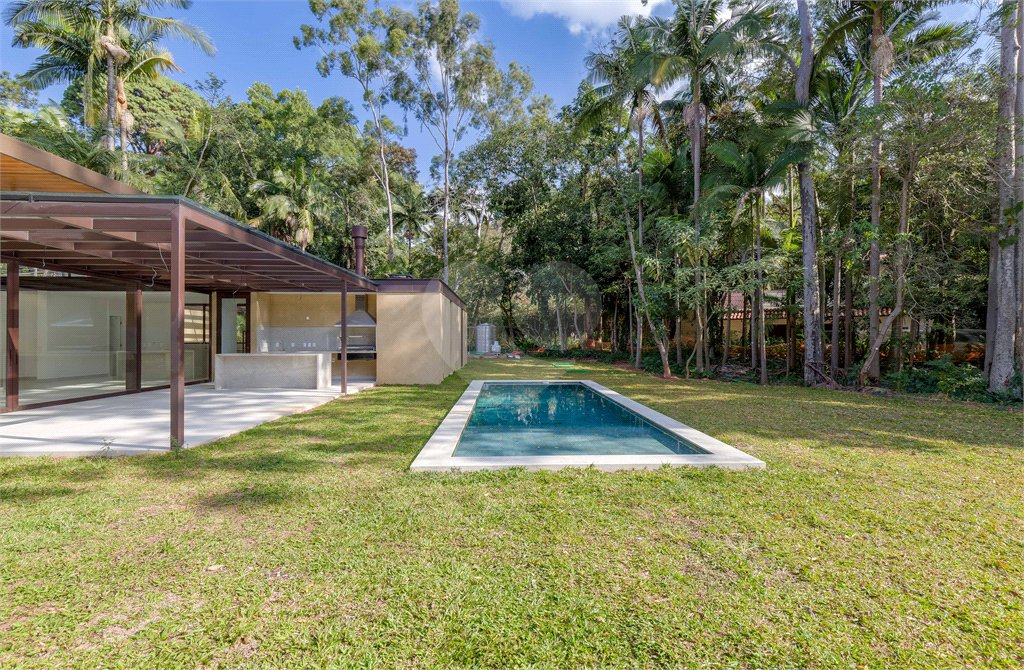 Casa à venda com 5 suítes no condomínio Chácara Flora, São Paulo - SP