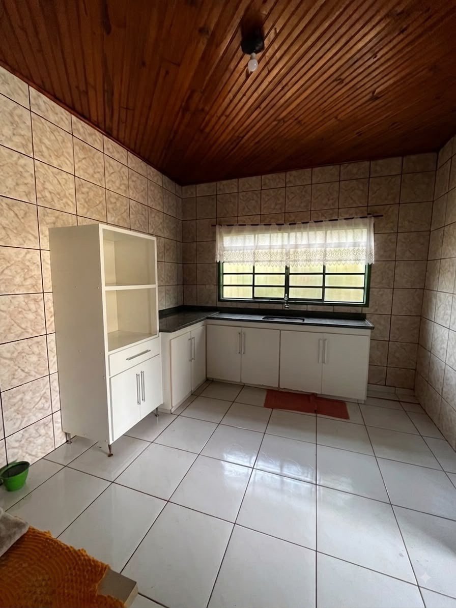 Casa à venda com 3 quartos, sendo 1 suíte, em Jardim das Oliveiras, Três Lagoas, MS