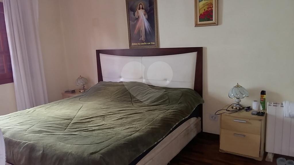 Sobrado à venda com 4 quartos, sendo 2 suítes, em Tremembé, São Paulo, SP