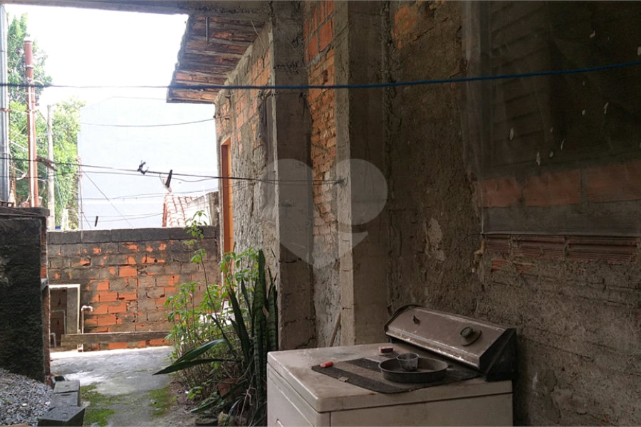 Terreno à venda com 4 quartos, sendo 1 suíte, em Parada Inglesa, São Paulo, SP