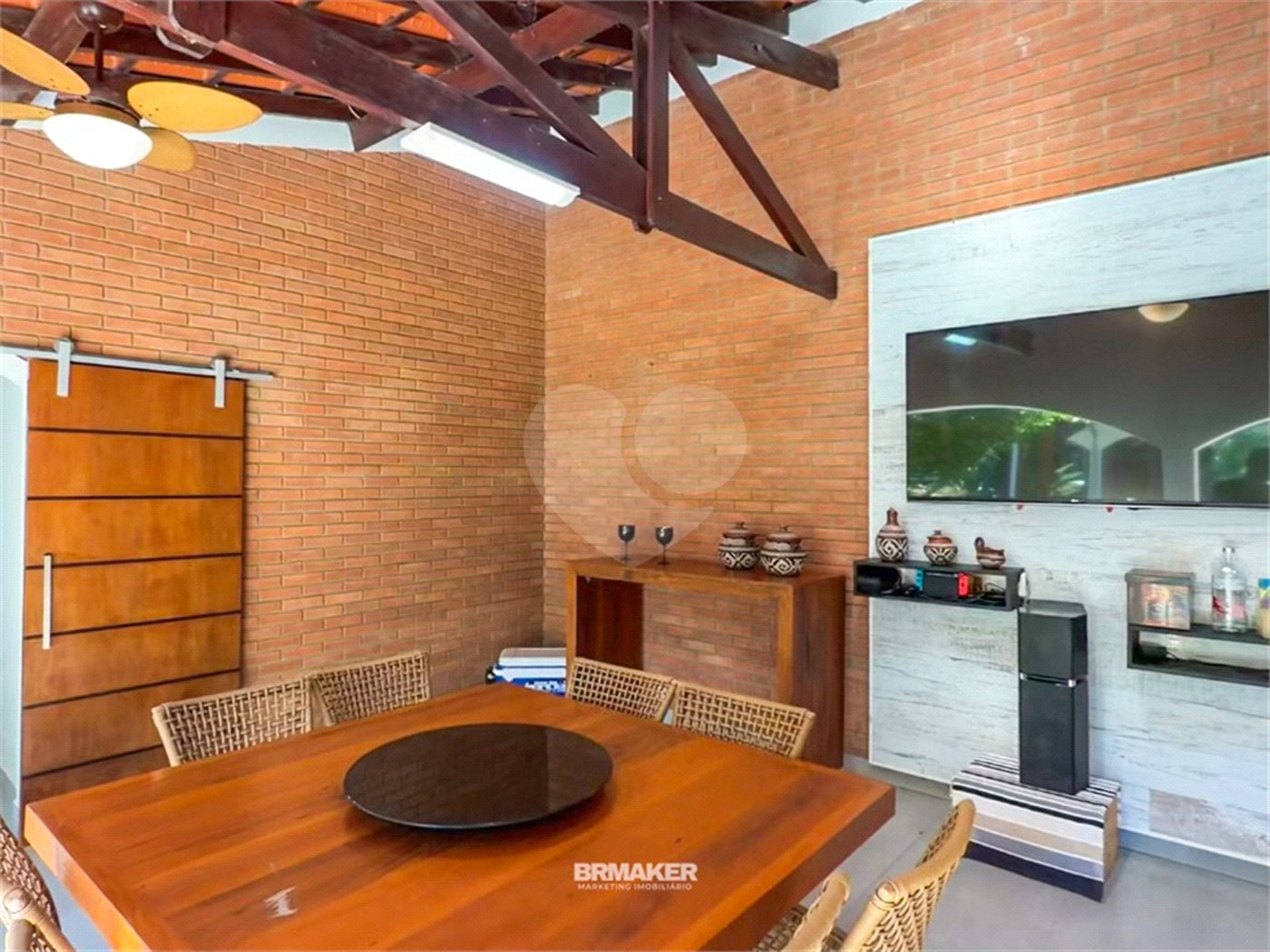 Casa à venda com 5 suítes no condomínio São Joaquim, Vinhedo - SP