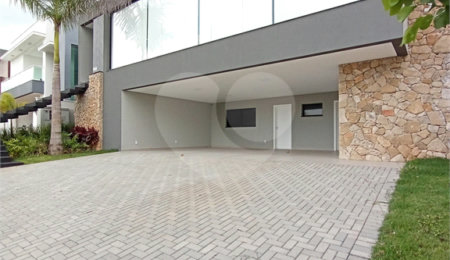 Casa à venda com 4 quartos, sendo 3 suítes,  no condomínio Alphaville Nova Esplanada 3, Votorantim - SP