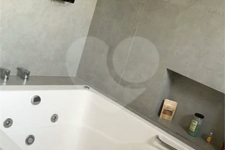 Apartamento na Mooca com 204 m² com vista maravilhosa, sendo 3 suítes e 4vagas.