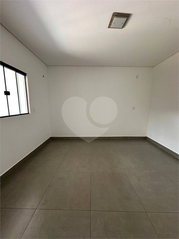 Casa para alugar com 2 quartos, sendo 1 suíte, em Parque dos Ipês III, Ponta Porã, MS