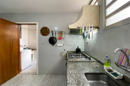 Apartamento à venda com 3 quartos, sendo 1 suíte, em Santa Cecília, São Paulo, SP