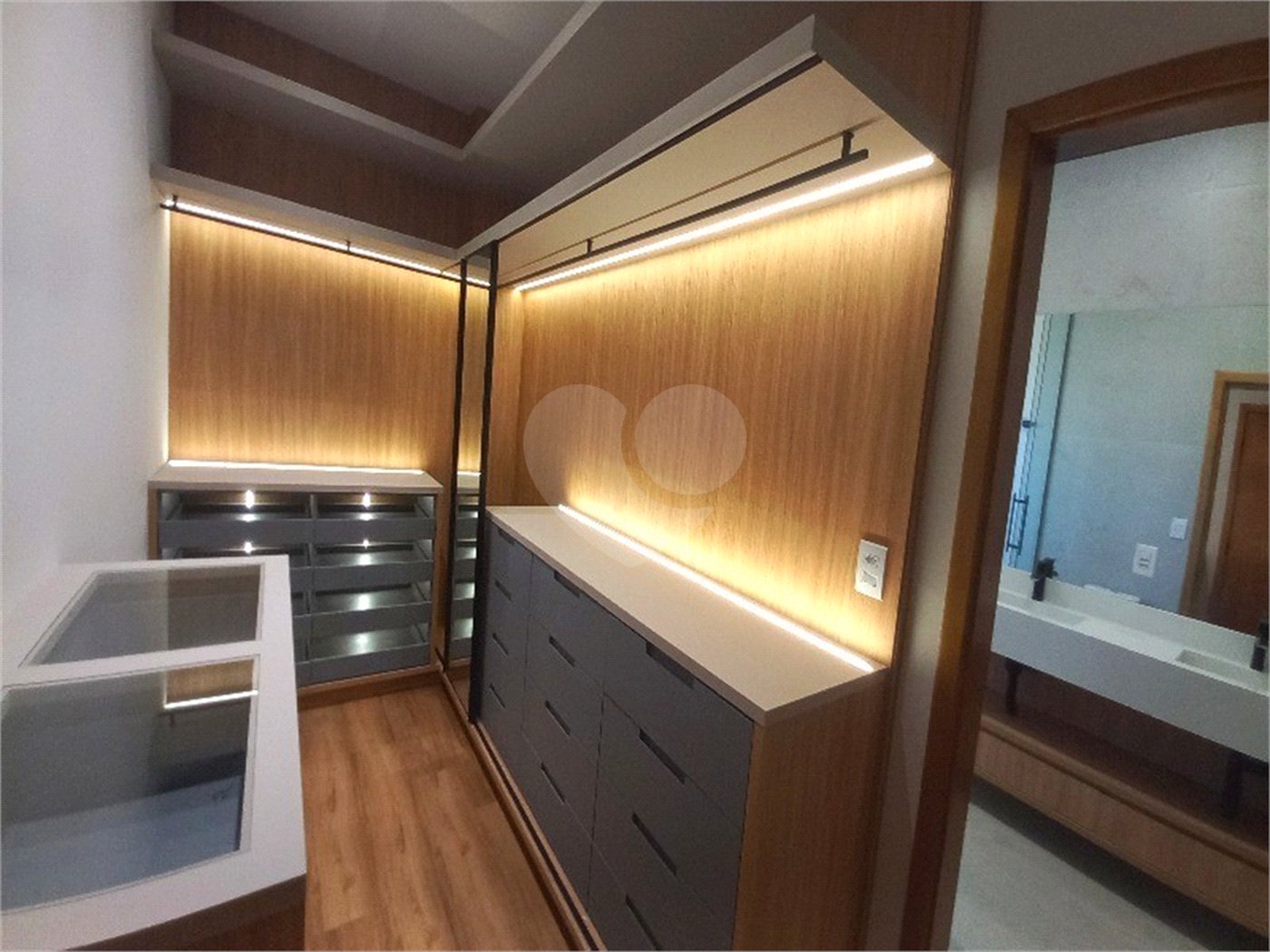 Casa à venda com 4 suítes no condomínio Terra Magna, Indaiatuba - SP