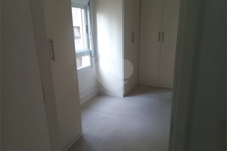 Apartamento à venda com 4 quartos, sendo 2 suítes, em Vila Uberabinha, São Paulo, SP