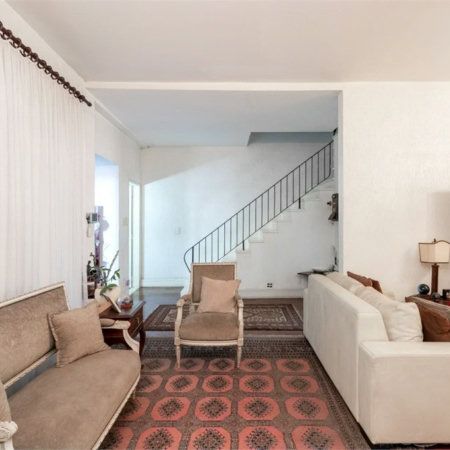 Casa à venda com 3 quartos, sendo 1 suíte, em Pinheiros, São Paulo, SP