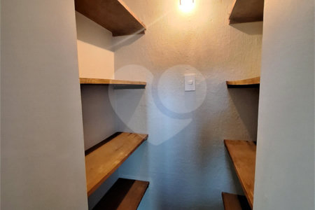 Casa para alugar com 5 quartos no Centro, Vinhedo, SP