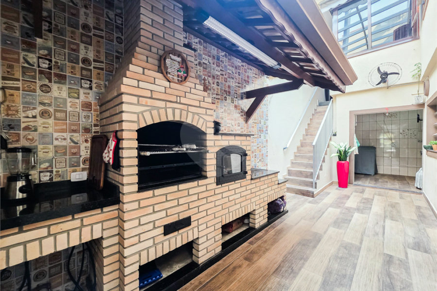 Casa à venda com 4 quartos, sendo 1 suíte, em Sapopemba, São Paulo, SP