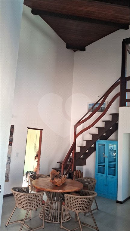 Casa à venda com 5 quartos, sendo 2 suítes, em Long Beach (tamoios), Cabo Frio, RJ