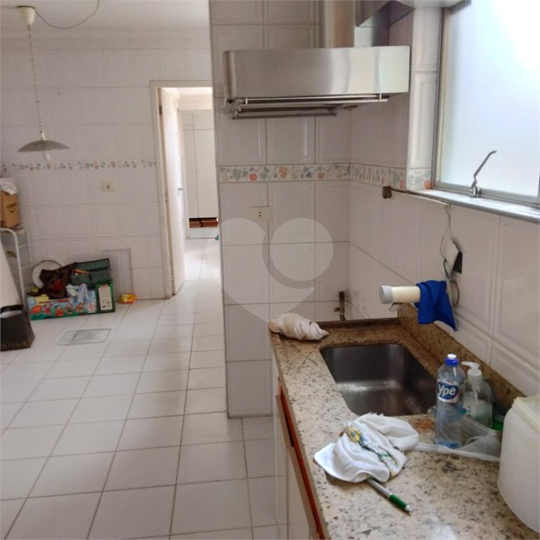 Apartamento à venda com 3 quartos, sendo 1 suíte,  em Aclimação, São Paulo, SP