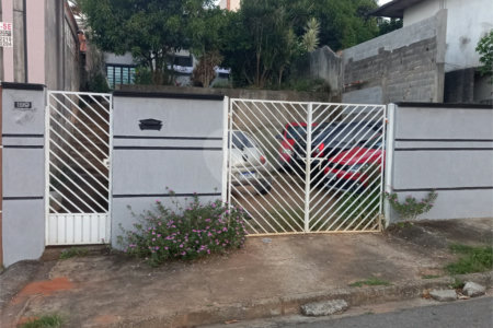 Casa à venda com 2 quartos no Centro, Bom Jesus dos Perdões, SP