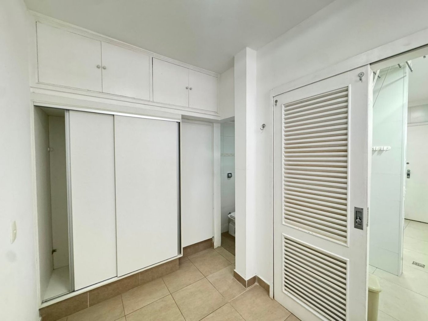 Apartamento com 2 dormitórios para alugar, 113 m² por R$ 5.900,02/mês - Gonzaga - Santos/SP