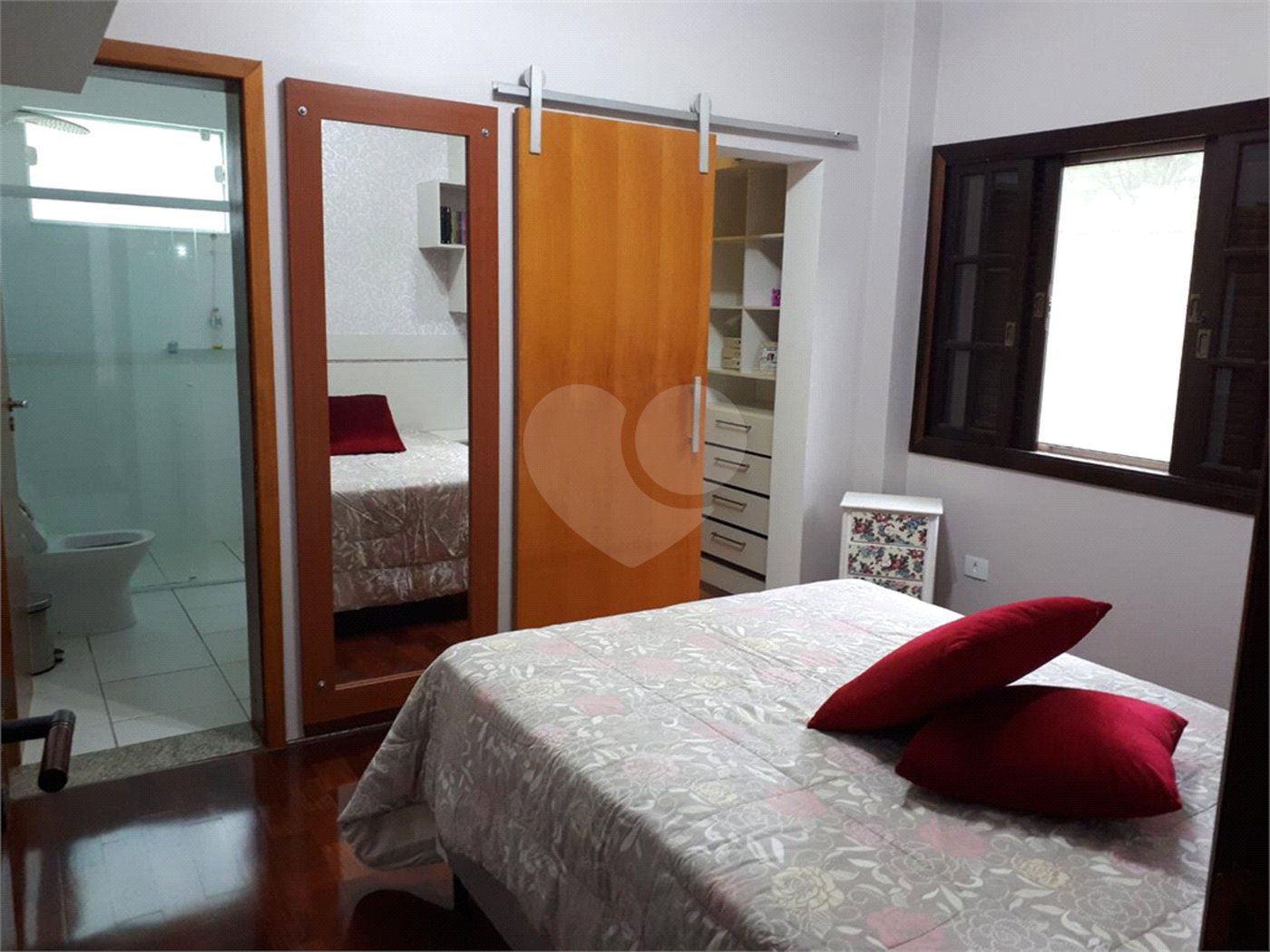 Casa à venda com 3 suítes no condomínio Haras São Luiz, Salto - SP