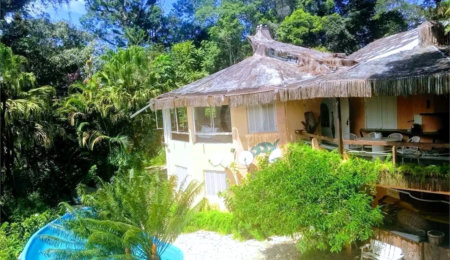 Chácara à venda com 4 quartos, sendo 3 suítes,  no Centro, Juquitiba, SP