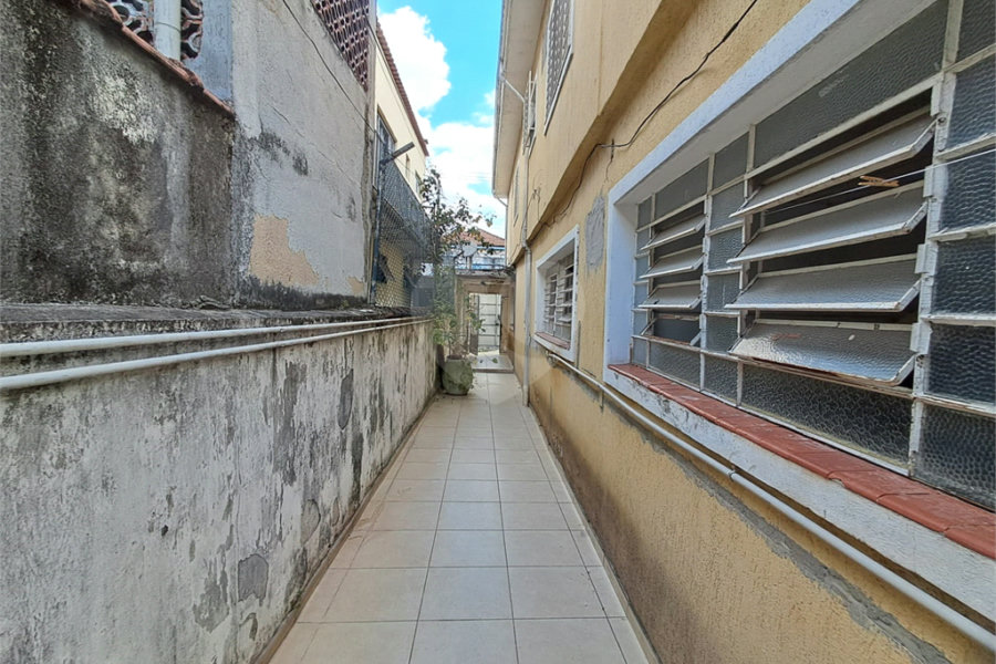 Sobrado à venda com 4 quartos em Parada Inglesa, São Paulo, SP