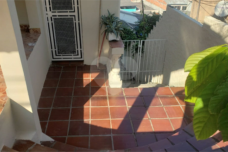 Sobrado à venda com 3 quartos, sendo 1 suíte, em Horto, São Paulo, SP