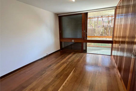 Sobrado para alugar com 5 quartos, sendo 4 suítes, em Jardim Everest, São Paulo, SP