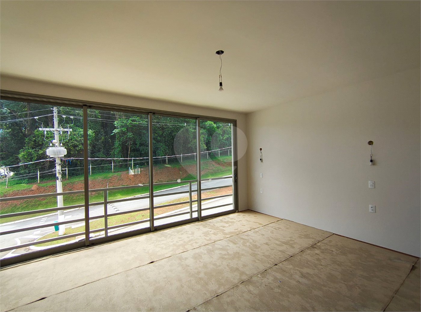 Casa à venda com 4 quartos, sendo 3 suítes,  no condomínio Villa Verde, Jundiaí - SP